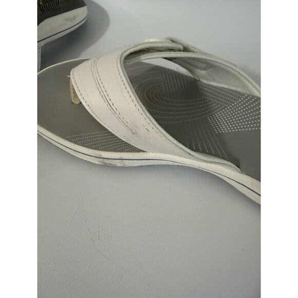 Clarks Size 8 M Women's White Breeze Reyna Cloudsteppers Flip-Flop Sandals - Picture 9 of 9